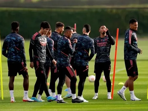 Martinelli ngẫu hứng biểu diễn, Arteta chú ý 'ngọc quý' Arsenal