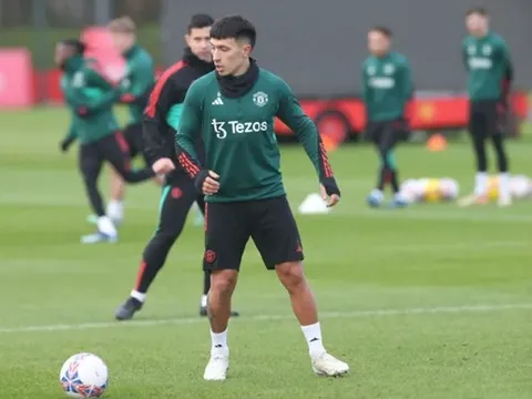 Martinez ấn định thời điểm tái xuất