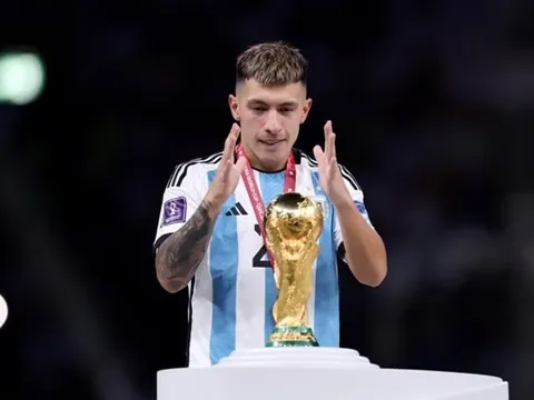 Martinez cho thấy sự chuyên nghiệp của 1 chiến binh