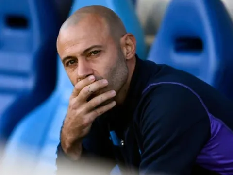 Mascherano nói với Veron về ngôi sao tương lai của M.U