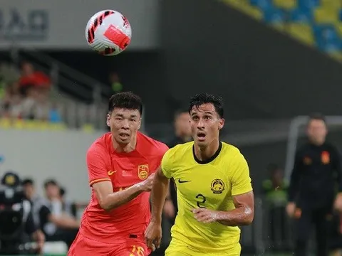 Trung Quốc cầm hòa Malaysia trên sân nhà