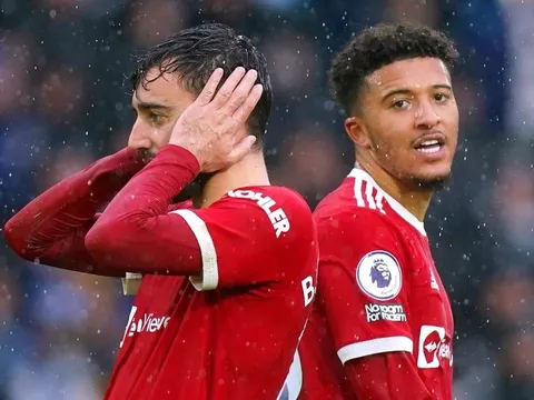 Mâu thuẫn giữa Sancho và Fernandes là điều MU cần