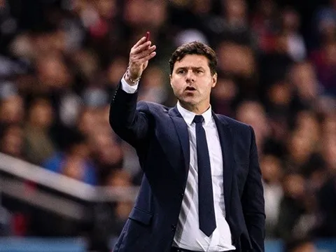 Hậu tái xuất, Pochettino cầm quân trận đầu ở Old Trafford