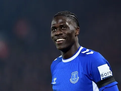 'Máy ủi' Premier League công khai tham vọng, bắn tín hiệu cho châu Âu