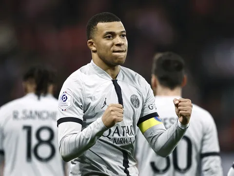 "Đã đến lúc cậu ấy đến Real Madrid. Cậu ấy làm tôi nhớ về Ronaldo"