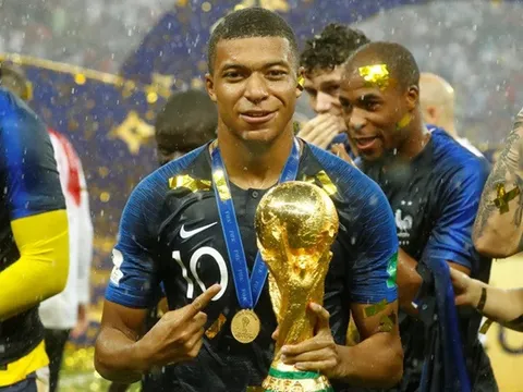 Mbappe: Đến Real Madrid dễ hơn nhiều, ở lại PSG mới khó