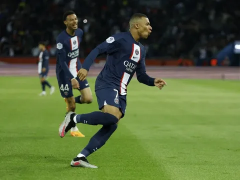 Mbappe đi vào lịch sử Ligue 1