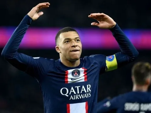 Mbappe đi vào lịch sử PSG