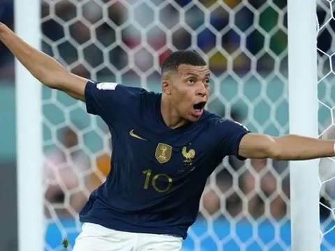 Kylian Mbappe phải tập luyện riêng