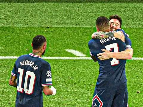 Mbappe hẳn phải cảm ơn Messi rất nhiều sau trận đại chiến với Man City