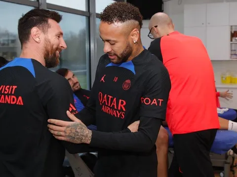 Mbappe vắng mặt trong ngày Messi trở lại tập luyện