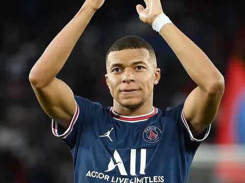 Mbappe xác nhận: 'Tôi đã yêu cầu rời PSG'