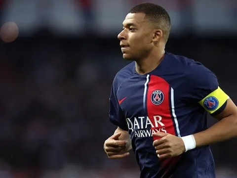 Mbappe đang “thao túng” PSG?
