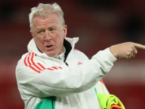 McClaren khiến Man United đi thụt lùi