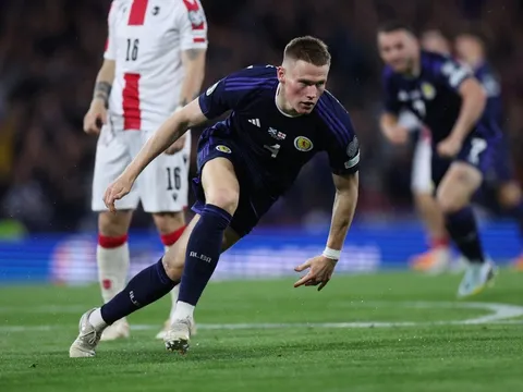 "Một cầu thủ trị giá 40 triệu bảng, có lẽ không muốn rời Man Utd"