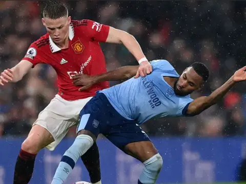 NÓNG! CLB Premier League muốn có McTominay