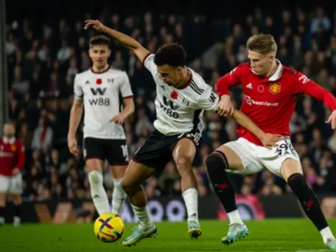 Rõ lý do Ten Hag tung McTominay vào sân