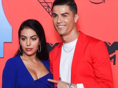 Mẹ những đứa con của Cristiano Ronaldo là ai?