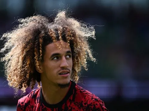 Mejbri chờ Ten Hag chốt hạ tương lai