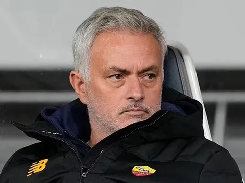 Mendes hành động, Mourinho lộ rõ quyết định về tuyển Bồ Đào Nha