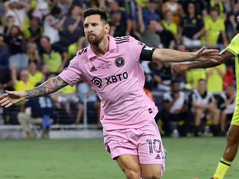 Messi và đồng đội phải đổi khách sạn trước trận gặp L.A Galaxy