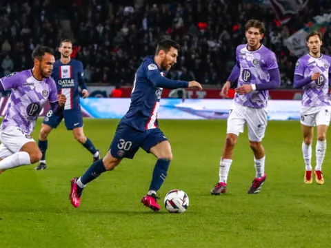 "Messi được miễn một số nhiệm vụ, các đồng đội phải nỗ lực gấp đôi"