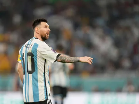 Messi quá giỏi khiến sao Australia bị sốc