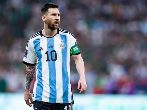 Messi biến việc đi bộ trên sân bóng trở thành nghệ thuật