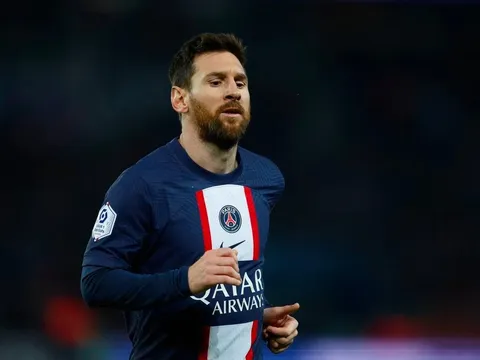 Messi đi ăn với đồng đội cũ ở Barcelona