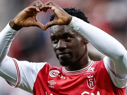 Messi hay Mbappe? Balogun nêu tên thần tượng