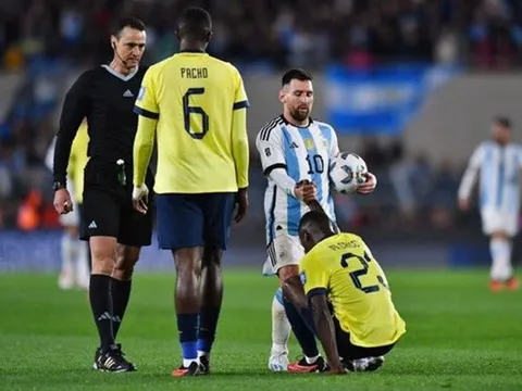 Messi hoàn toàn 'hủy diệt' Caicedo