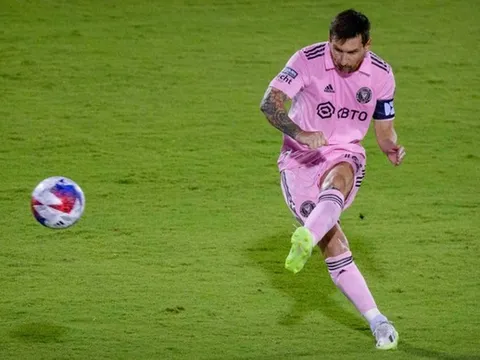 "Đến Barca hay Ả Rập, Messi không thể tận hưởng như lúc này"
