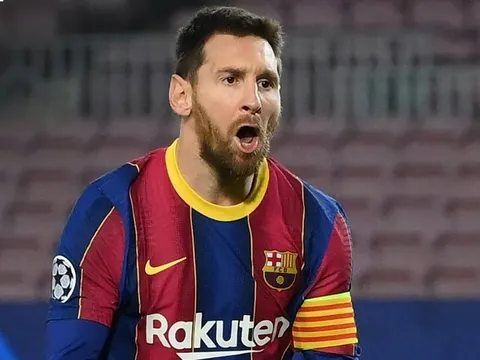 Messi mở toang cánh cửa trở lại Barca