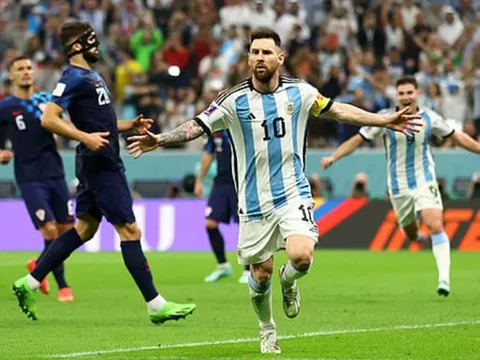 Messi thăng hoa, Argentina giành vé vào chung kết World Cup