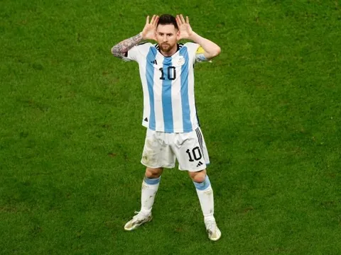Messi tự nhận mình là 'kẻ ngốc'