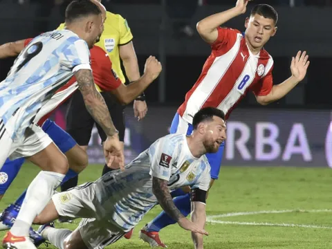 Messi và Argentina bất lực trước một Paraguay chơi rắn