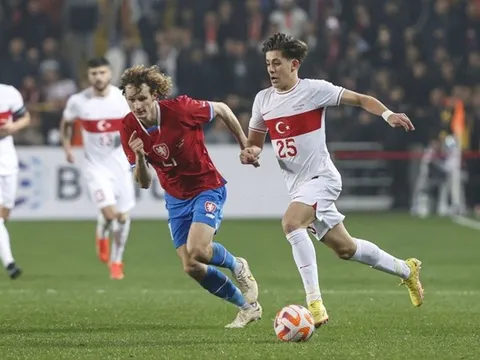 "Messi xứ Thổ" mê đắm Man Utd là tín hiệu tốt cho Ten Hag