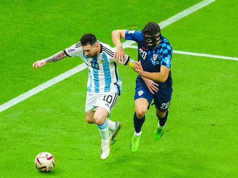 Man Utd cạnh tranh ngôi sao bị Messi ''định giá lại'' với Liverpool