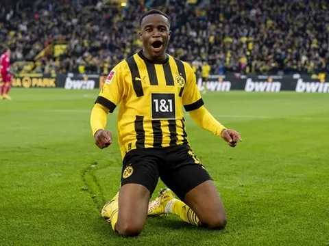 Thần đồng bóng đá Đức tìm đường rời Borussia Dortmund ngay tháng 1