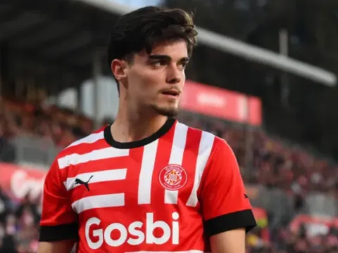 Chi 8 triệu euro, Real Madrid mua lại hậu vệ tài năng