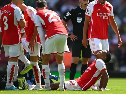 Mikel Arteta cập nhật tình hình của Jurrien Timber