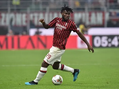 Milan nguy cơ mất Kessie, cơ hội cho Man Utd và Liverpool