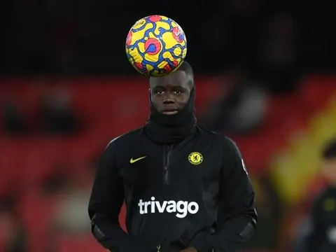 Milan thâu tóm sao Chelsea để thay Kjaer