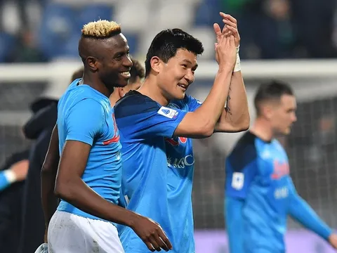 Chi 45 triệu euro, M.U giải phóng hợp đồng đá tảng Serie A