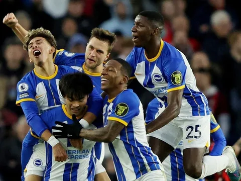 Mitoma thăng hoa, Brighton áp sát nhóm dự cúp châu Âu