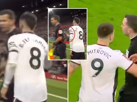 Mitrovic nhận thẻ đỏ, CĐV nổi giận vì khoảnh khắc xấu xí của Bruno