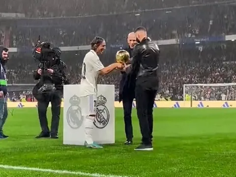 Zidane và Casillas tái xuất Bernabeu trong ngày vinh danh Benzema
