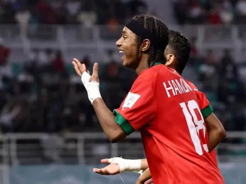 Dortmund tranh tài năng trẻ Morocco với Ajax, Lyon