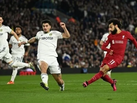 Liverpool 'đánh tennis' trong ngày Salah lập kỷ lục ở Premier League