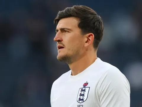 "Mọi chuyện sẽ dễ dàng hơn nếu cậu ấy rời Man United"